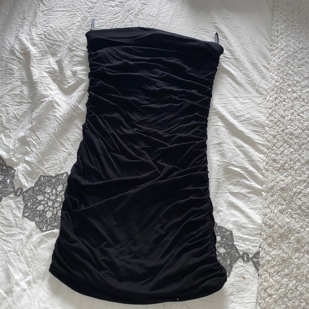 rouchedittle black dresss (strapless)